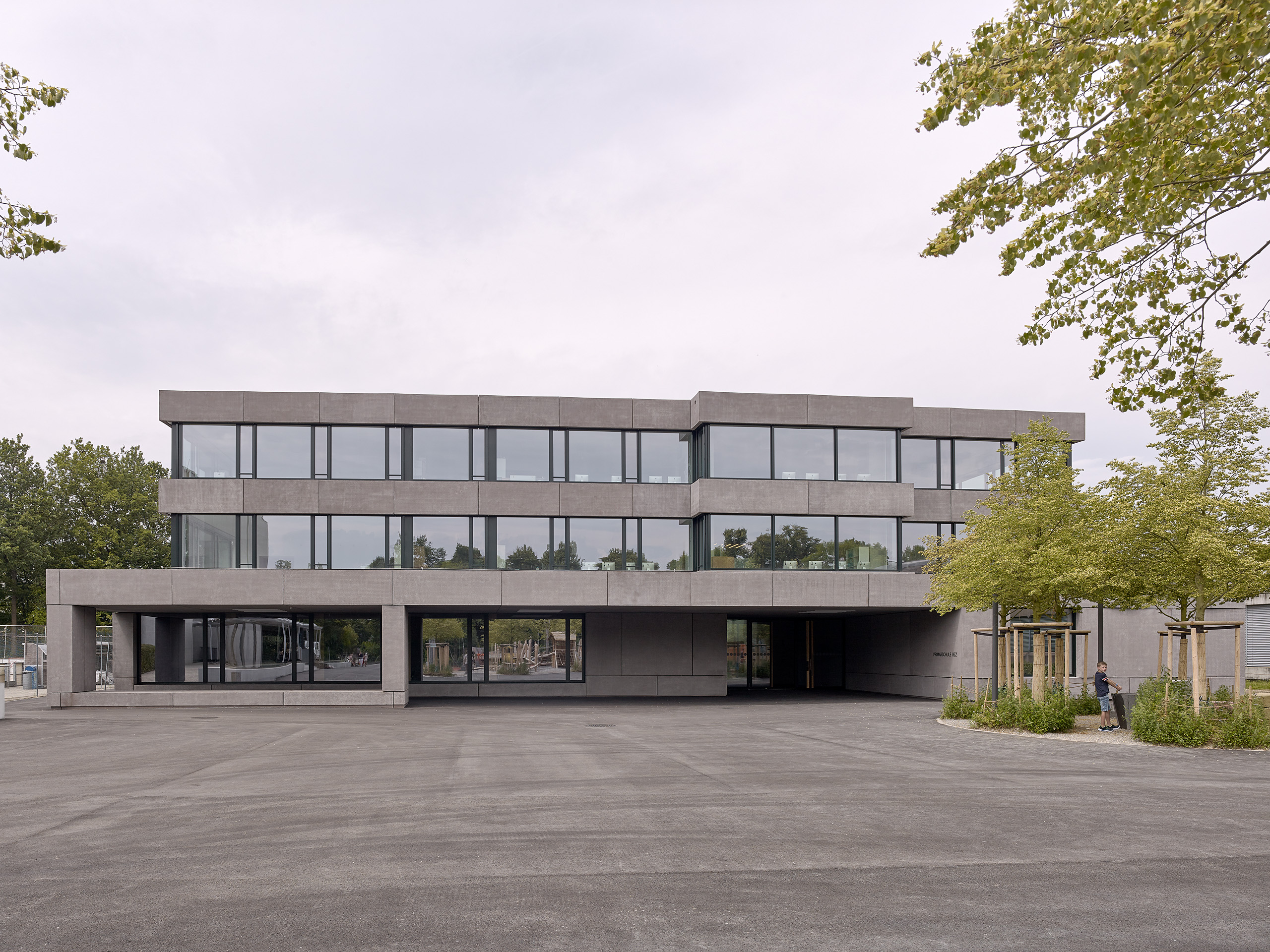 E19708 Alpa 091108 SCREEN